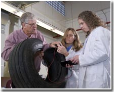 Tire warning when exhausted