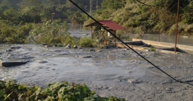 To what extent is lead sludge spilled into dangerous rivers?