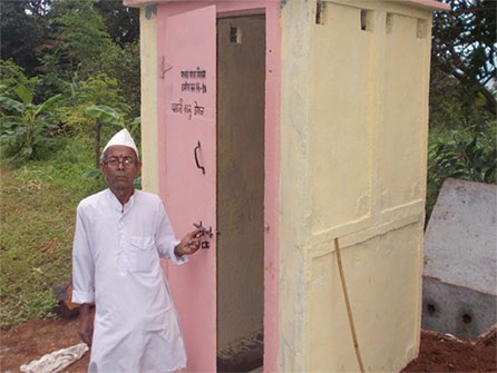 Toilet with worms of billionaire Bill Gates will change the world