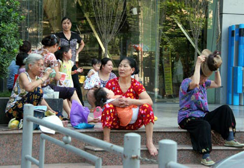 Tomorrow the hot sun peaks at 38 degrees Celsius