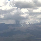 Tongariro volcanic ash spray 2km high