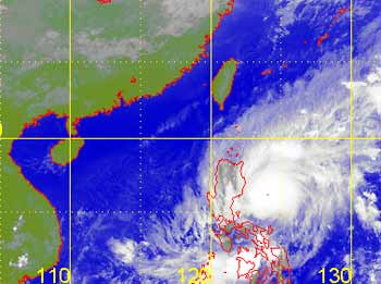Tonight strong Chebi storm level 15 will enter the South China Sea