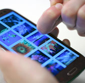 Touch screen distinguishes the parts of the hand