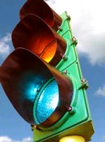 Traffic lights change color according to situation