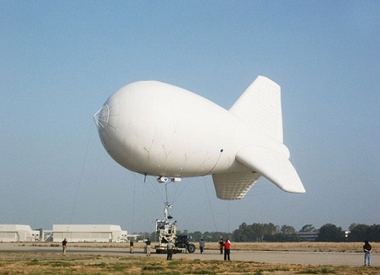Transporting goods by balloon