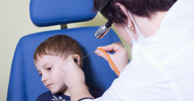 Treatment for middle ear infection in children without antibiotics
