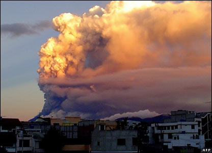 Tungurahua volcano in Ecuador returned after eight decades