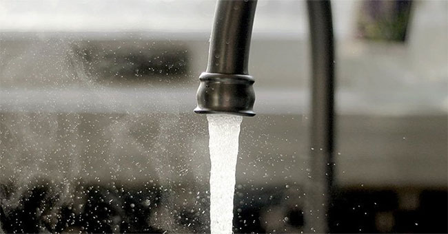 Turn desert air into drinking water in a completely new way