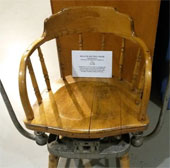 Types of exercise machines help to shape the slender, slender waist in history