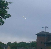 UFO 'show full body' in England?