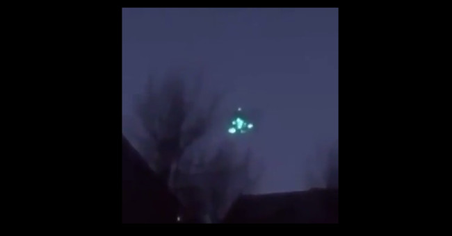 UFO suspicious objects disappeared through bright squares in the sky of Russia