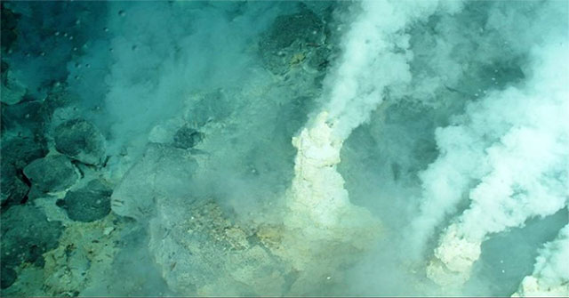 Uncover the mysterious veil of volcanic ranges underneath the Coral Sea