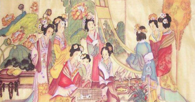 Uncover the mystery of childbirth in the old palace ban