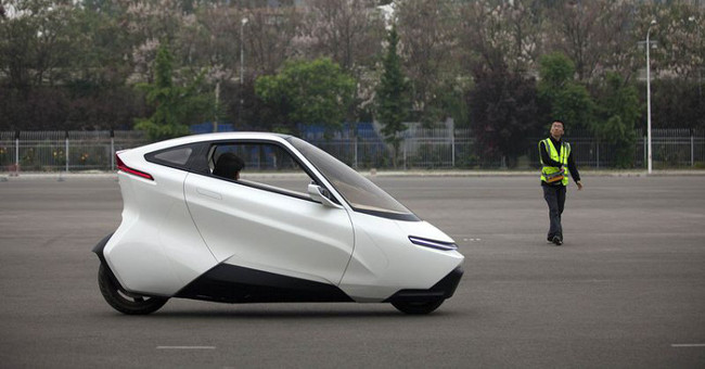 Unique unmanned 2-wheeler