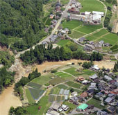 Unpredictable heavy rain warning in Western Japan