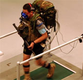 US military uniforms reduce weight