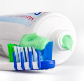 Use a lot of toothpaste that is dangerous to the nervous system