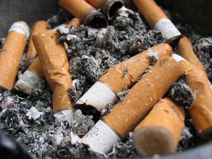 Use cigarette butts to make T-shirts