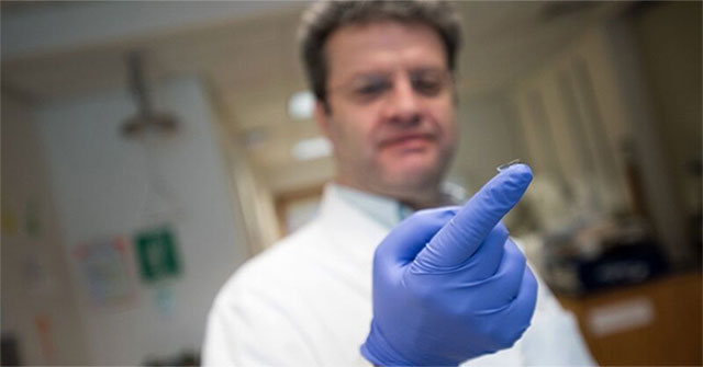 Use contact lenses instead of injections for treating eye disease