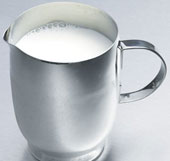 Use of cow's milk to prevent HIV