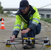 Use the unmanned aerial surveillance of the railway