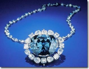 UV rays help identify blue diamonds