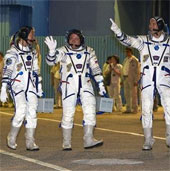 Video: Astronaut scene on the space station