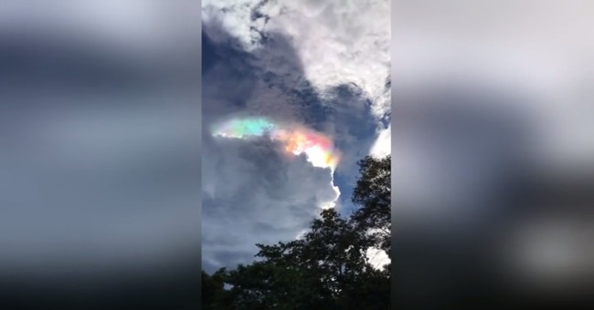 Video: Brilliant fire rainbow lights up Thailand's sky