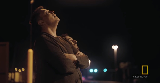 Video: Elon Musk is as happy as a child when the Falcon 9 rocket lands successfully