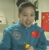 Video: Female astronaut Vuong A Binh lectures directly from the universe