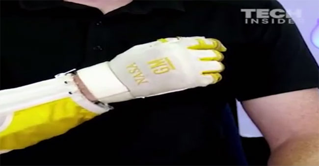 Video: Gloves help astronauts as strong as Ironman
