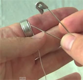 Video: Great way to simply remove the rings tighten your fingers