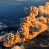Video: Japan's largest volcano