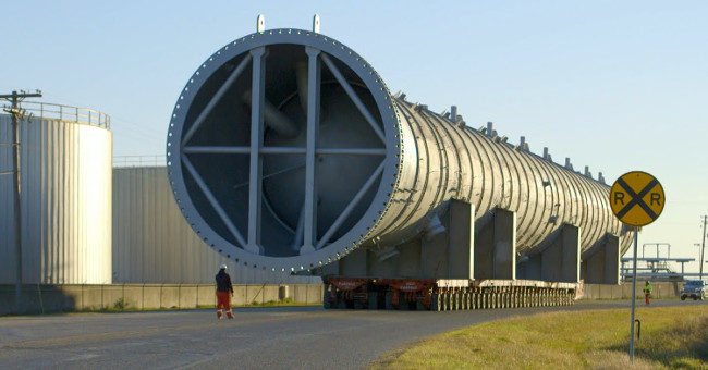 Video: Journey to transport 80 ton nuclear reactor tanks