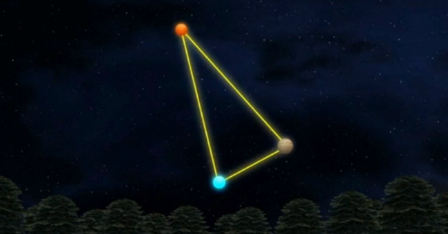 Video: Jupiter Triangle in the night sky in April