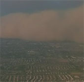 Video: Large dust storms attack the United States