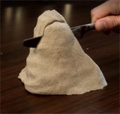 Video: Magic cat, an interesting toy