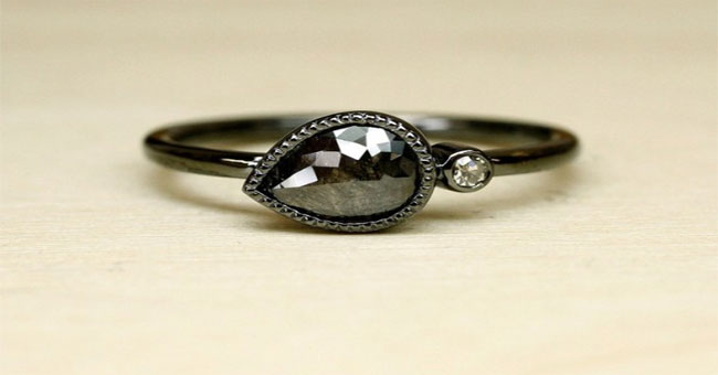 Video: 'Manly label' with the process of making the ring with a very rare black diamond