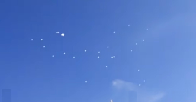 Video: Mysterious UFO teammate in the sky of US-Mexico border