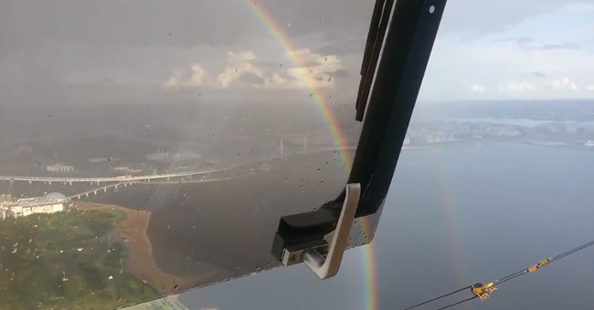 Video: Rainbow circle appears in the sky of Russia