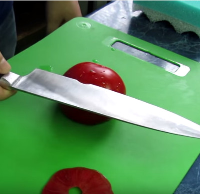Video: See what a sharp knife can do?