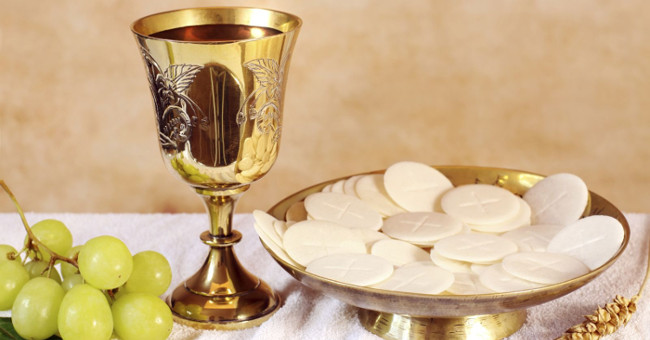 Video: Small Saint cake with blood red liquid in South American church