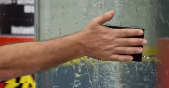 Video: Super strong adhesive tape that heals all leaks