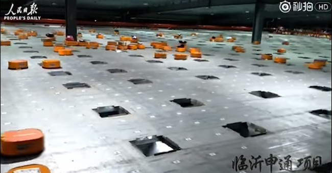 Video: The army of robots lined up in Chinese warehouses