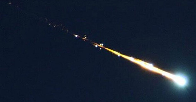 Video: The giant fireball glows in the sky of Mexico