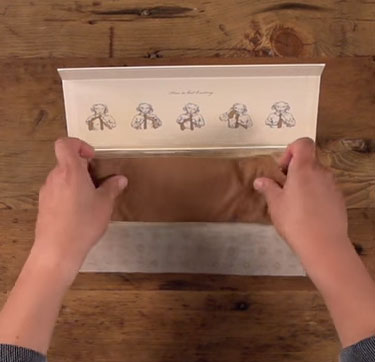 Video: The process of creating a tie by hand