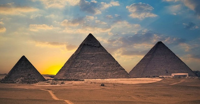 Video: The secret inside the Pyramid
