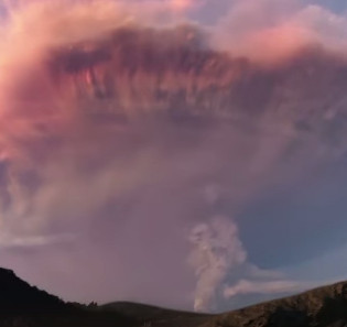 Video: The storm is made of volcanic ash