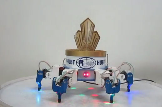 Video: Vietnamese robot is a dancer