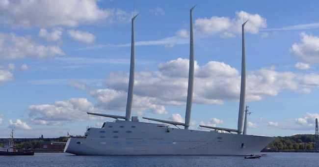 Video: World's largest super yacht of Russian billionaire